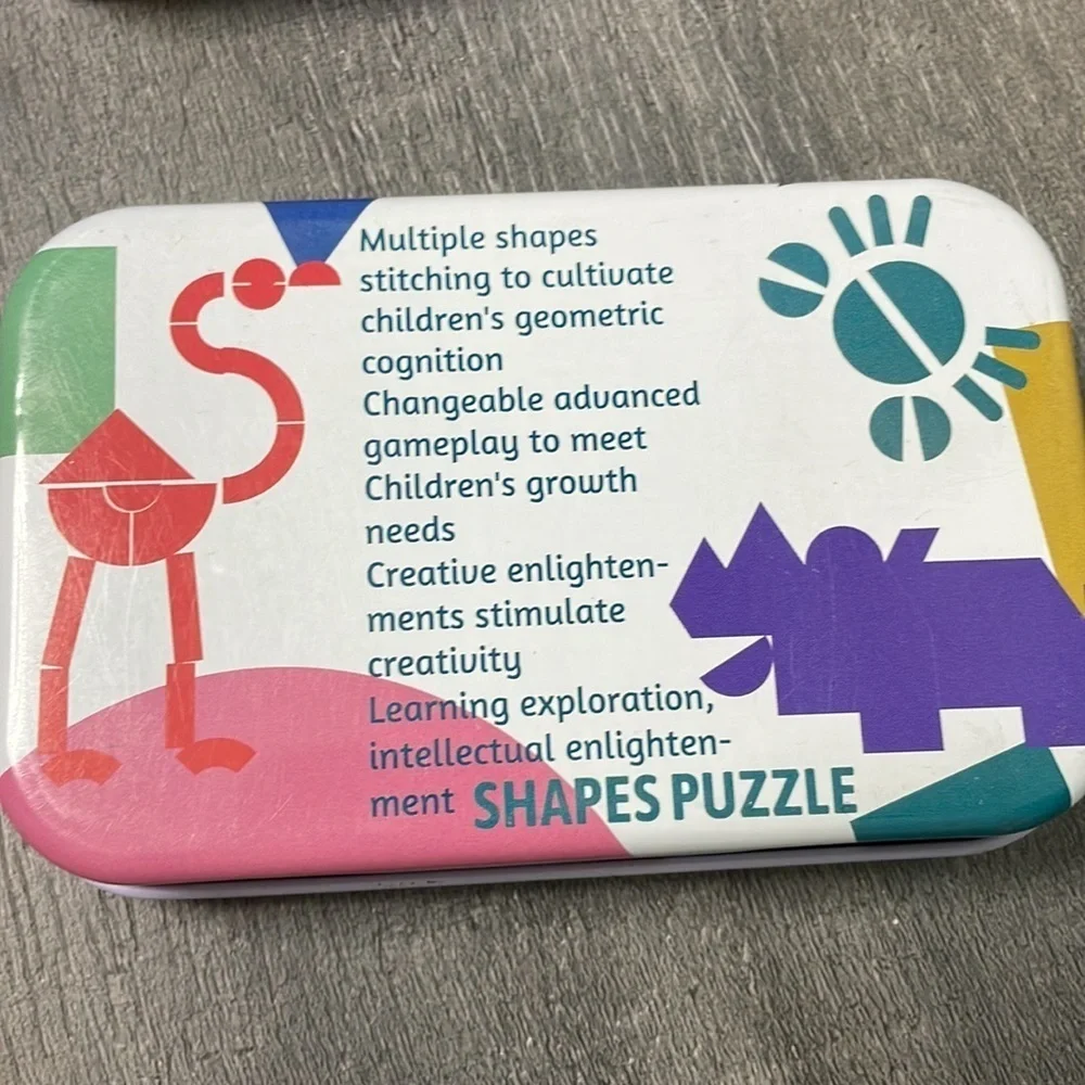 Shape puzzle with cards
